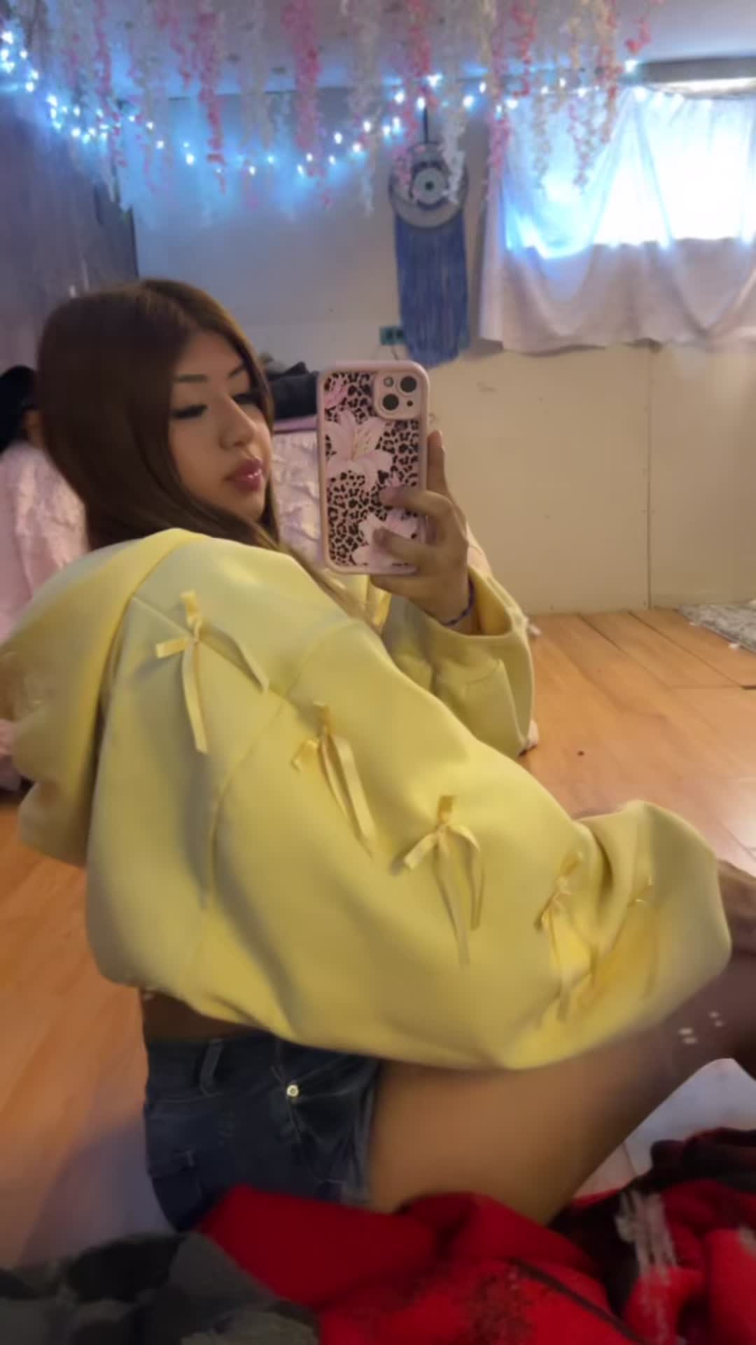 @Jazminne