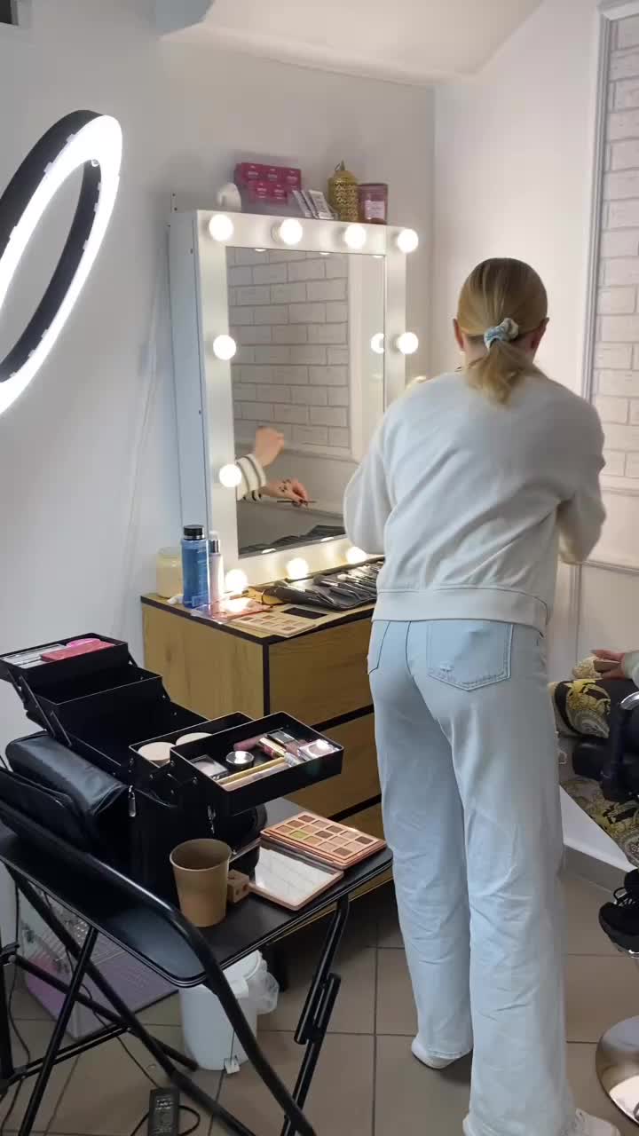@Alona Malyhina