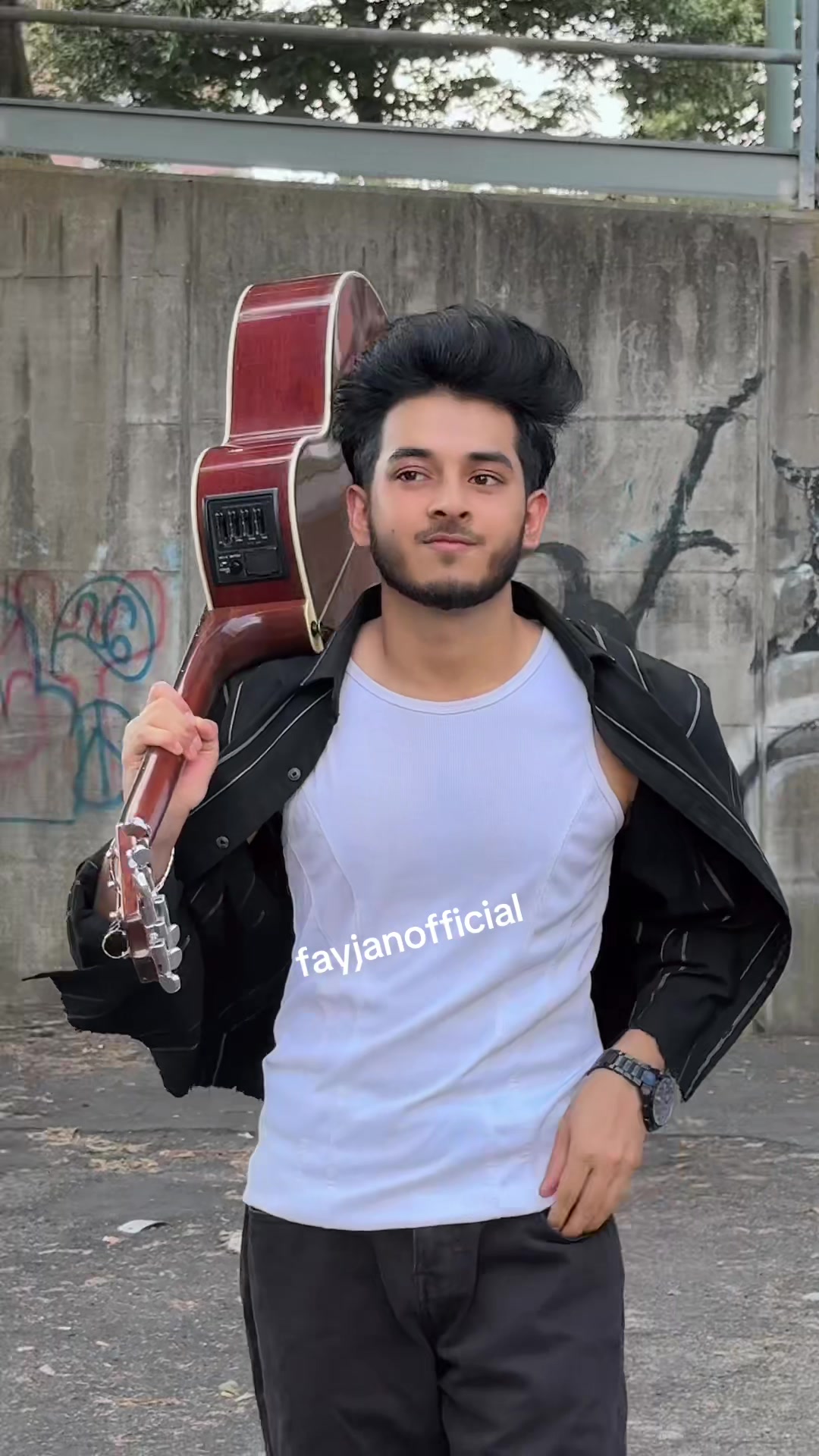 @Fayjan