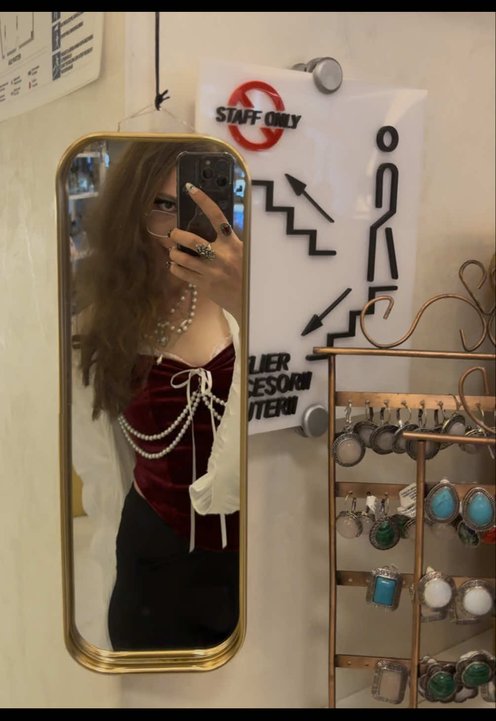 @Laura Vrabie