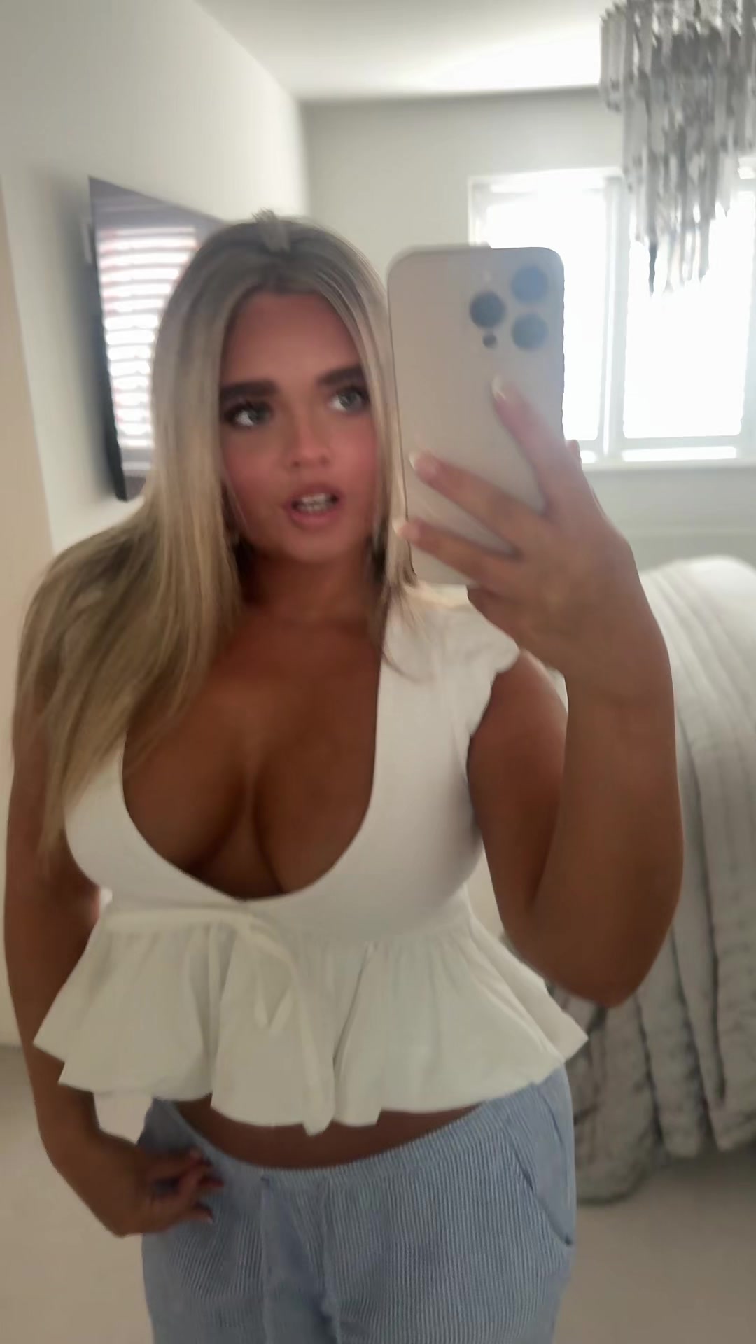 @Ella