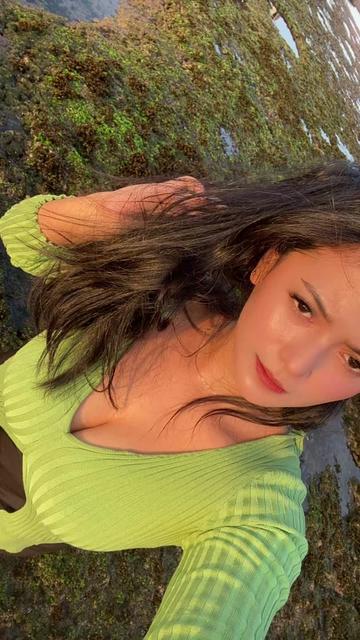 @urfavoritesin