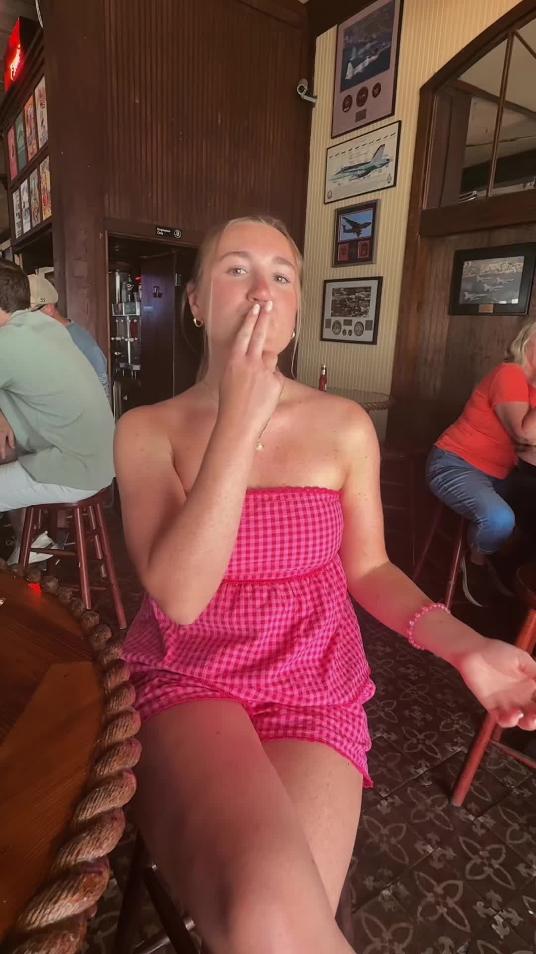 @caroline
