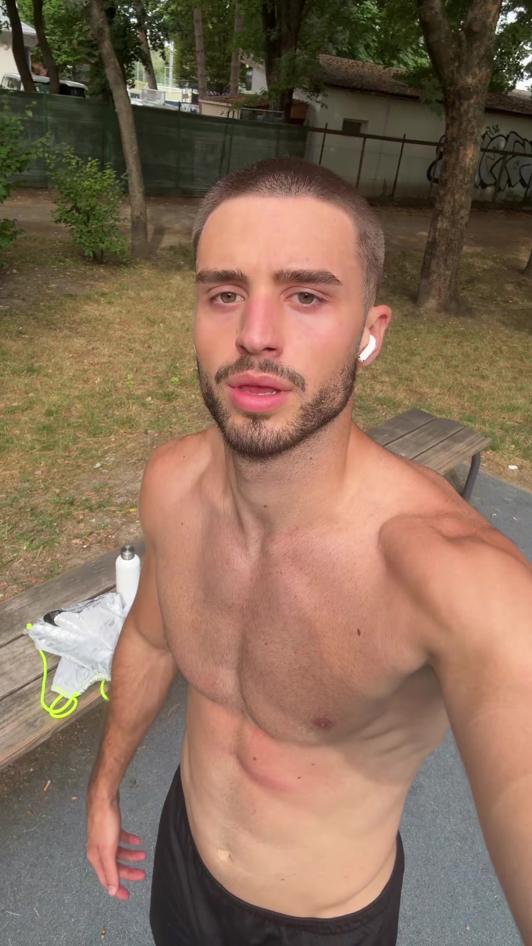@Sa&scaron;a