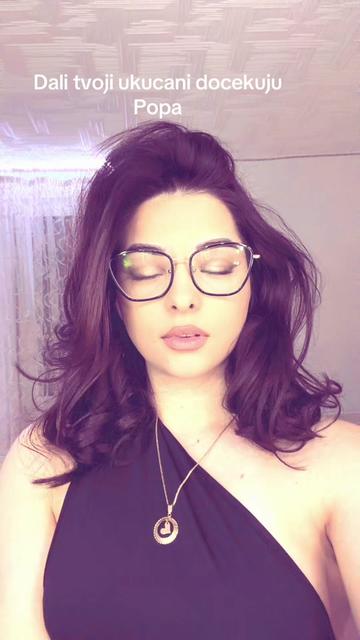 @Милица🎀