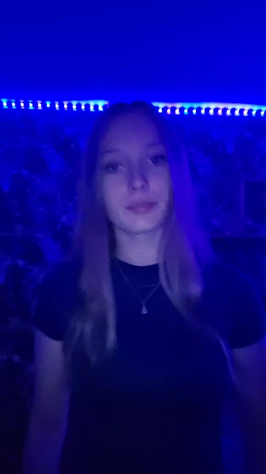 @𝕺𝖑𝖎𝖜𝖎𝖆🥀