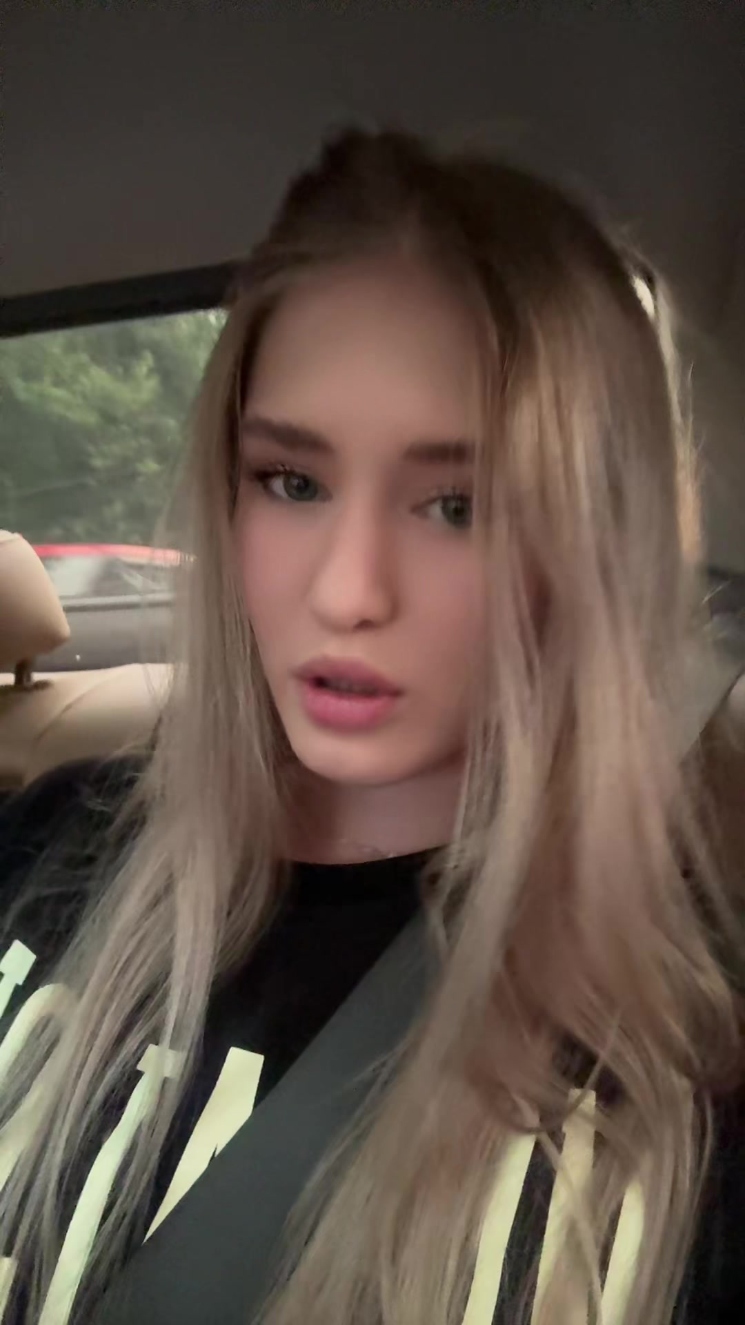 @даша