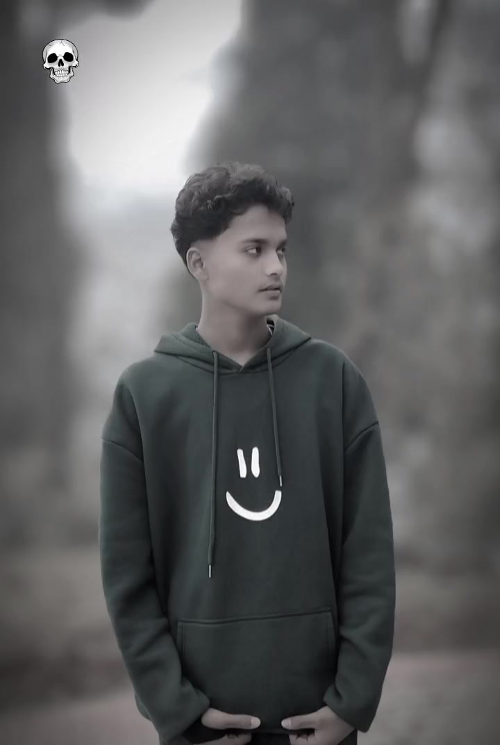 @𝙍𝙊𝙔𝘼𝙇_𝘽𝙊𝙔 ☠︎︎🚭