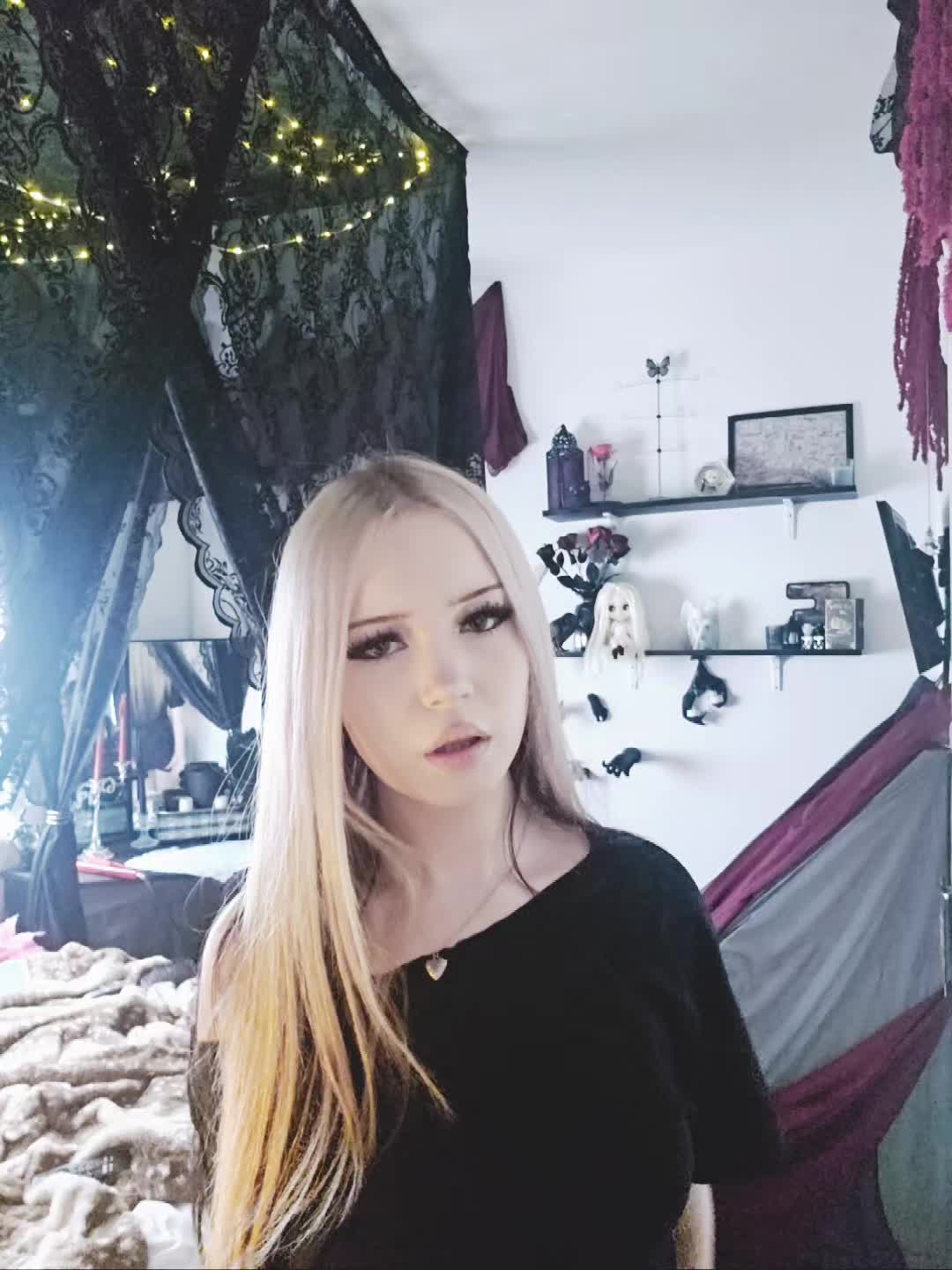 @𝐄 𝐌 𝐒 ꨄ