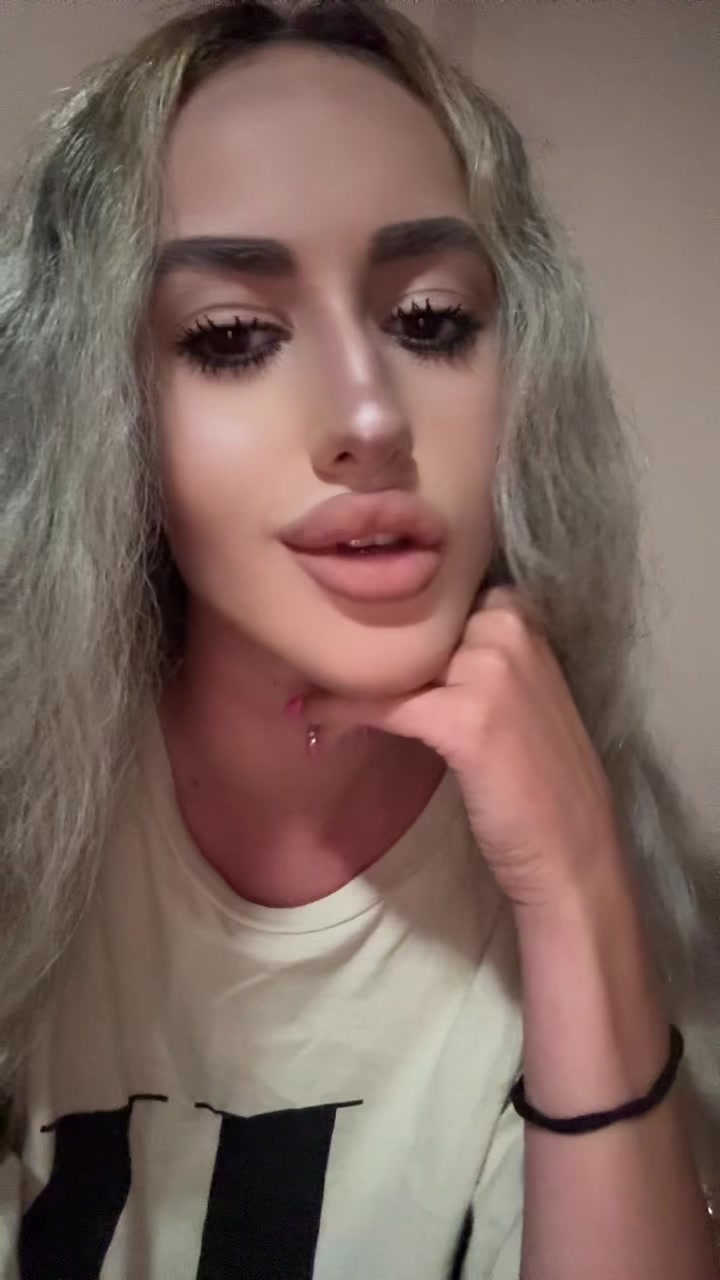 @𝓥𝓪𝓵𝓮𝓻𝓲𝓪 𝓘𝓿𝓪𝓷𝓸𝓿𝓪