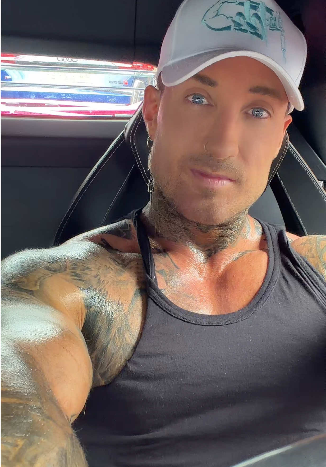 @Thattattooedgymguy