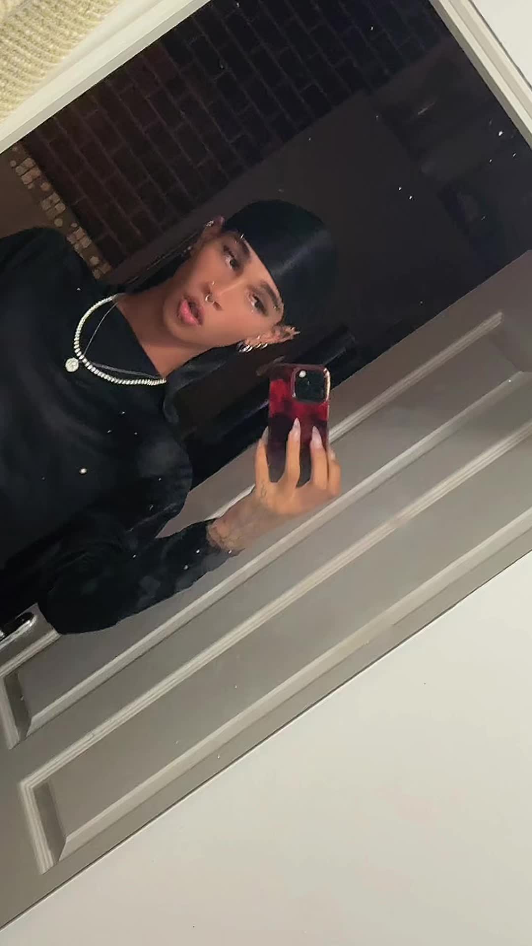 @𝐤𝐢𝐭𝐭𝐲𝐜𝐨𝐥𝐞 🐾