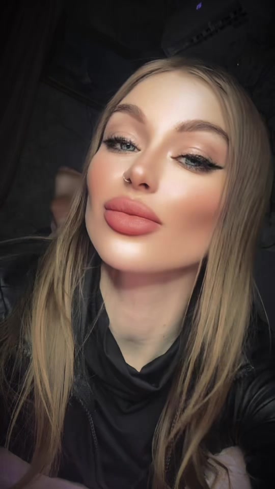 @_missmia___
