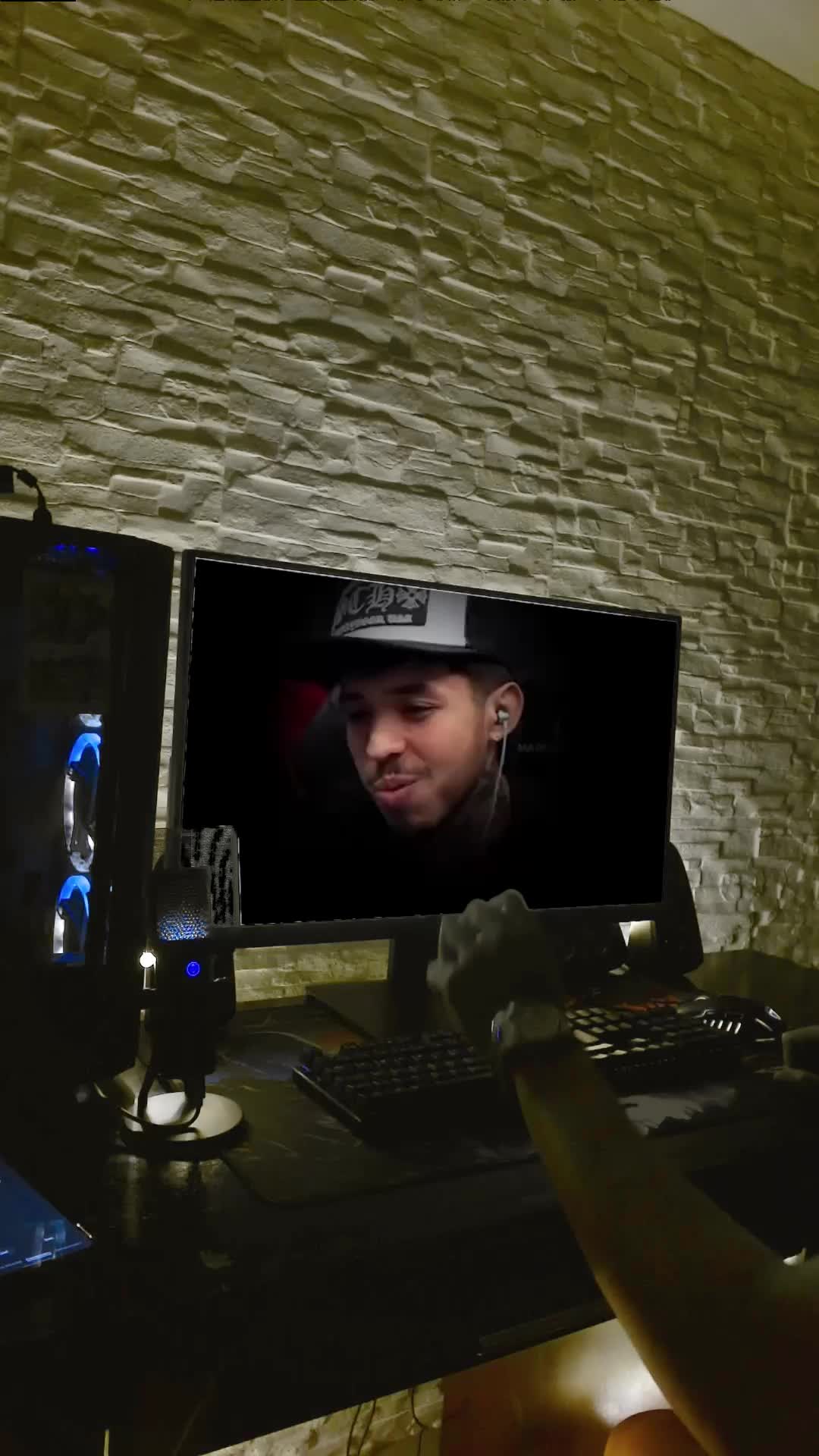 @soy_julian
