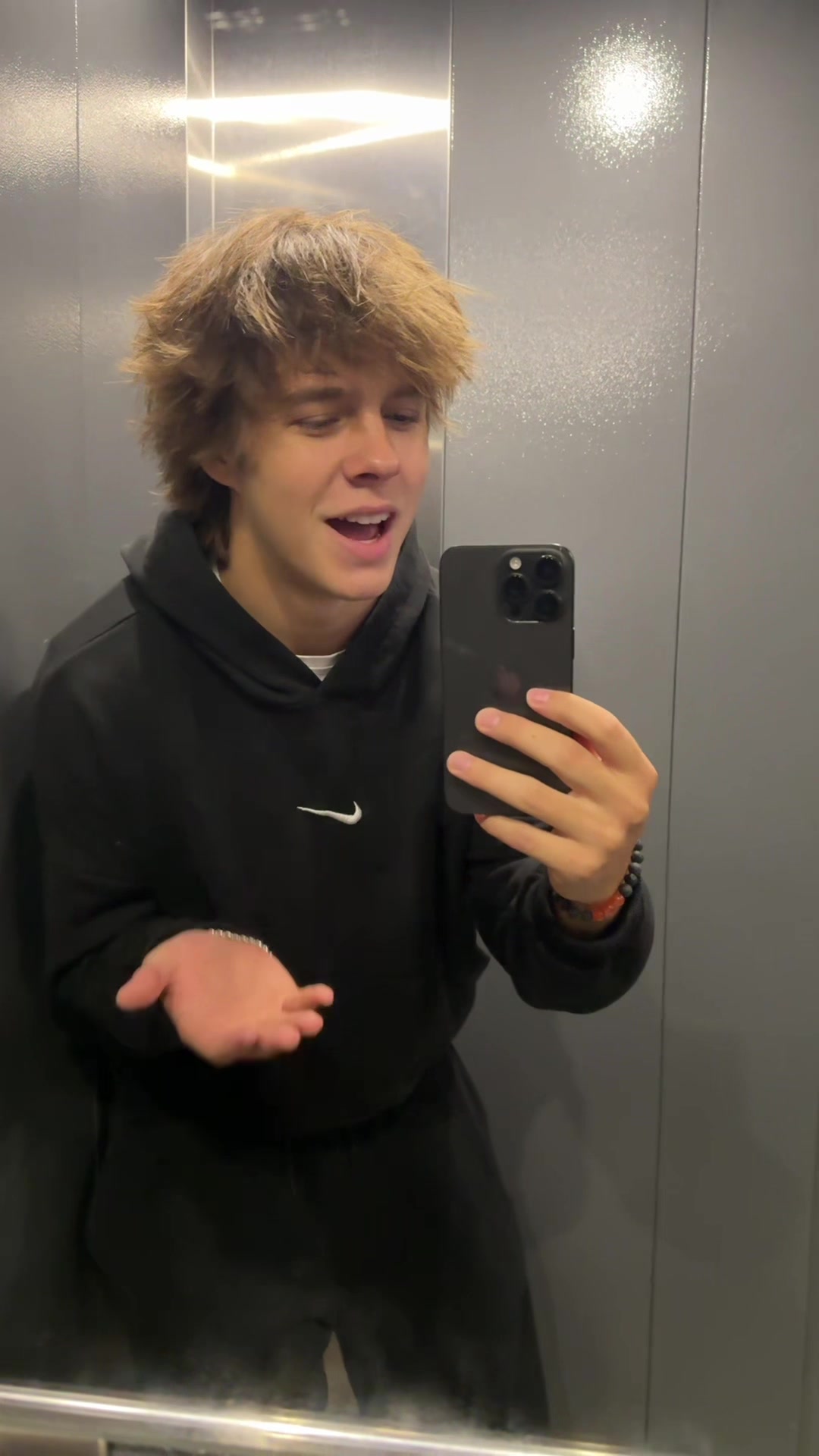 @vanekk