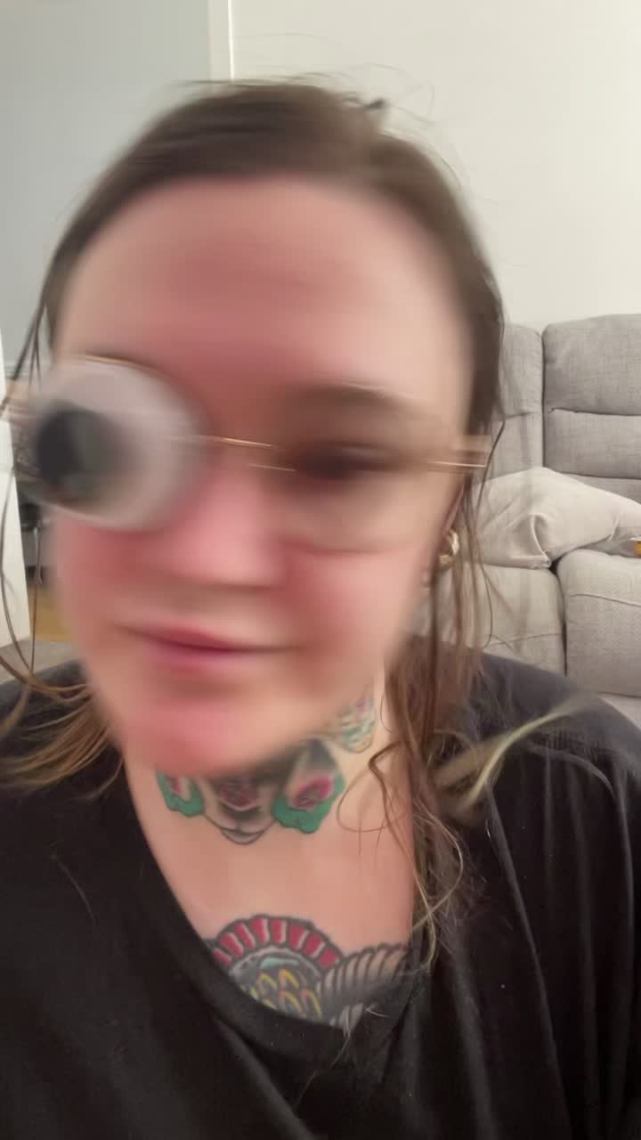@your.fav.blind.artist