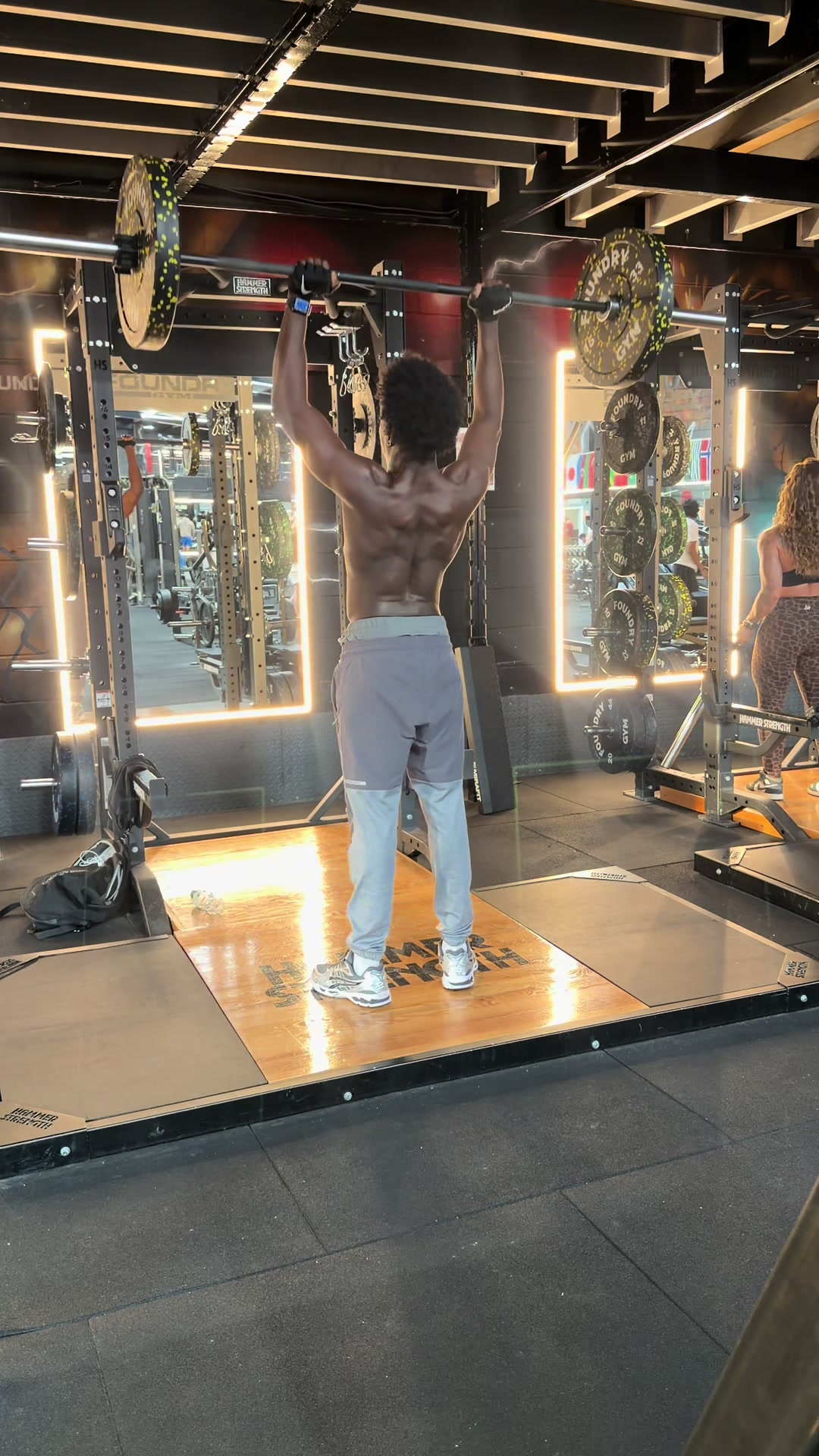 @fitnesswithibz