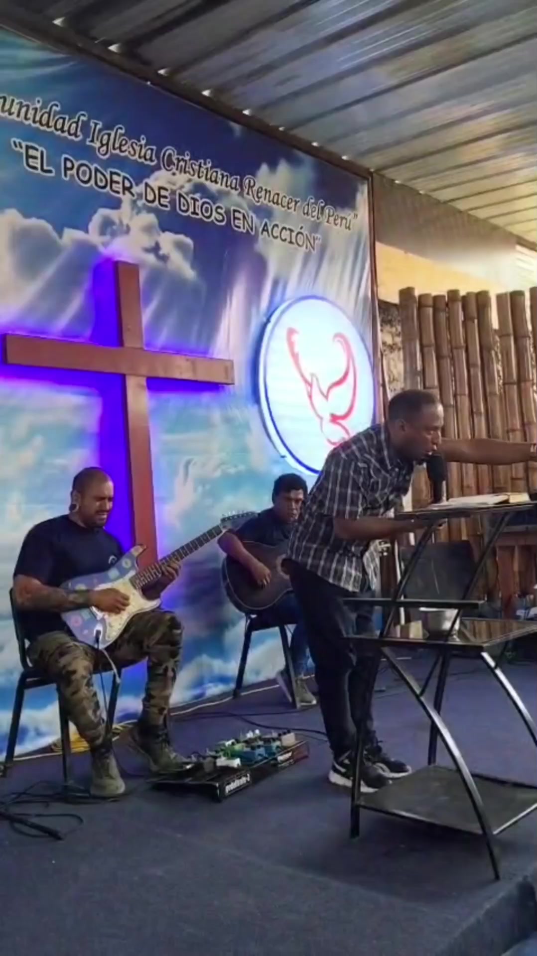 @PASTOR HENRI MART&Iacute;NEZ OFICIAL
