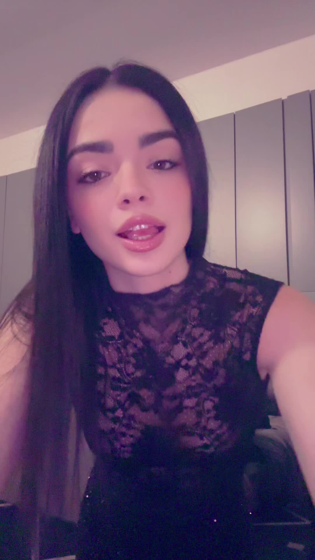 @𝐜𝐞𝐥𝐞𝐬𝐭𝐞𝐟𝐞𝐫𝐫𝐞𝐫𝐨😽