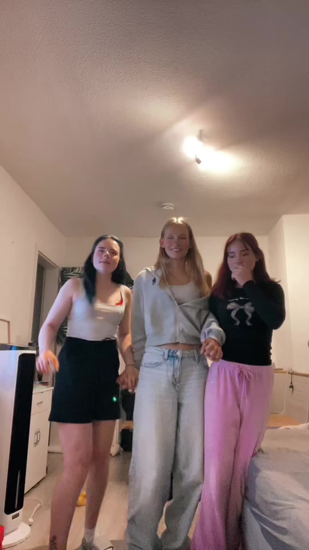 @Redbull_Girl_18