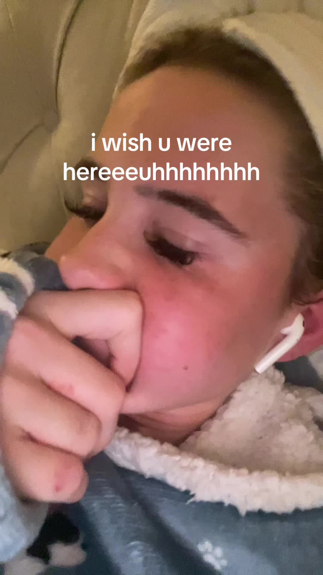 @️