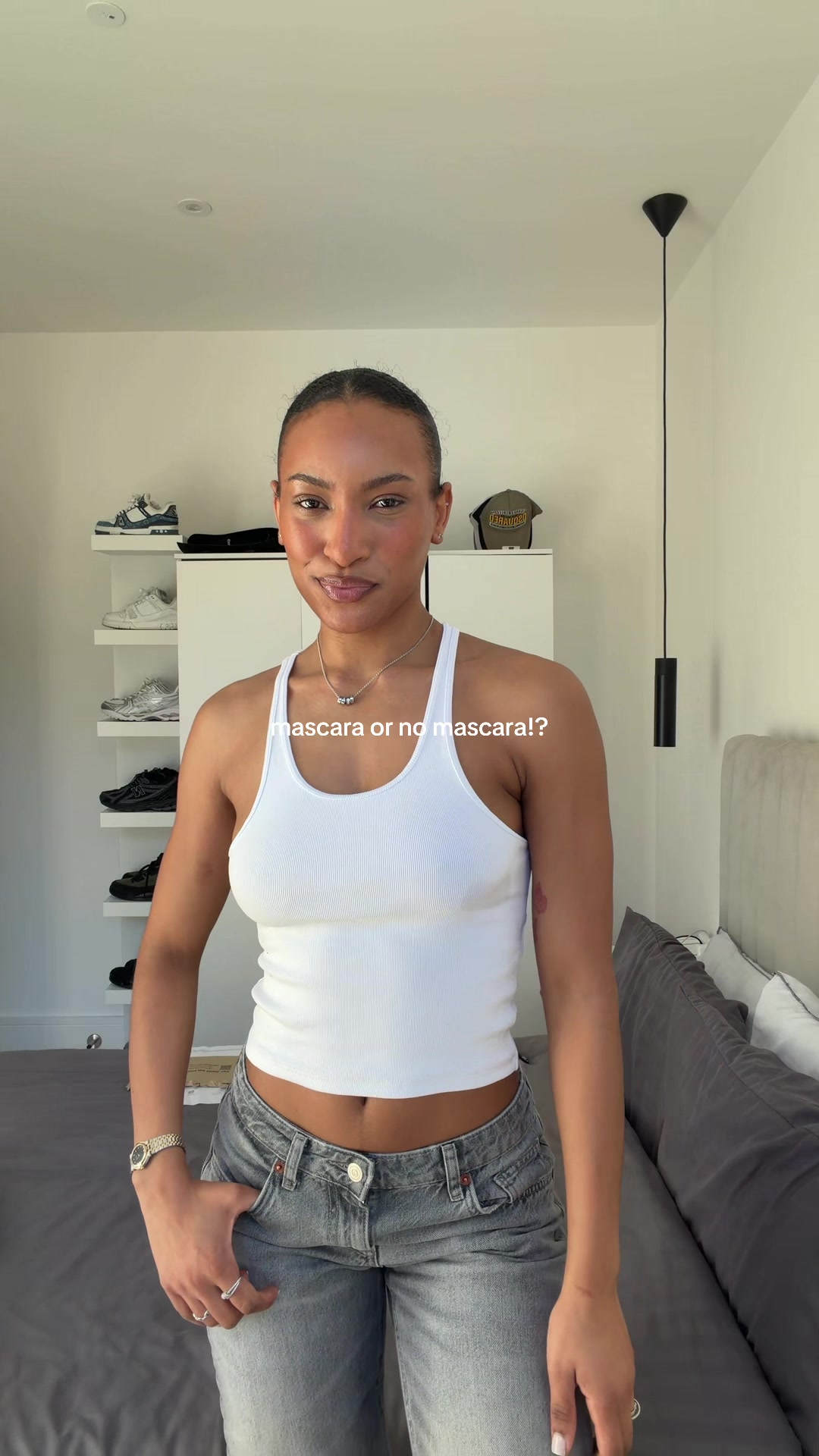 @Nia