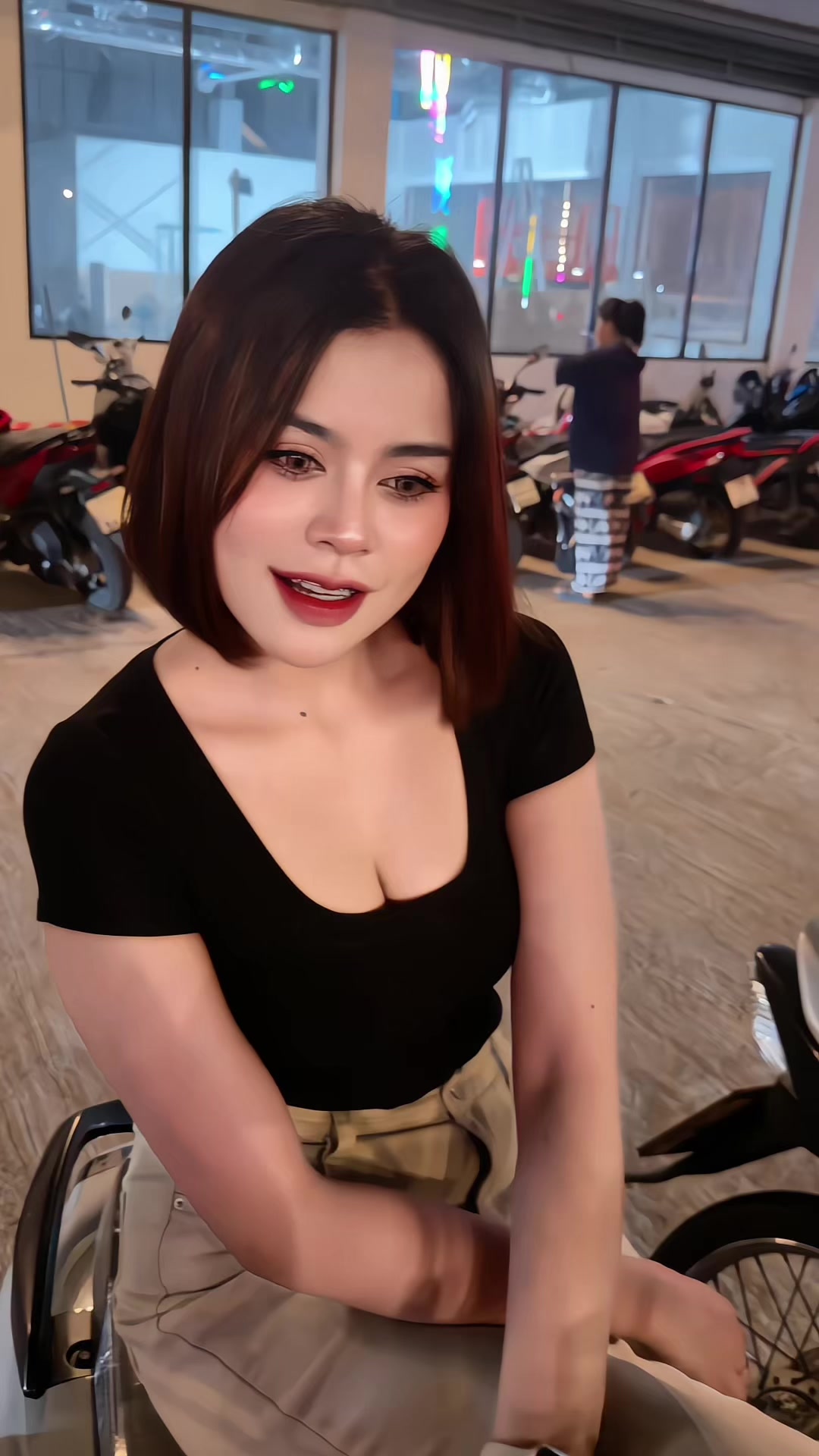@ปัดที่ผมสั้นๆอ่ะ