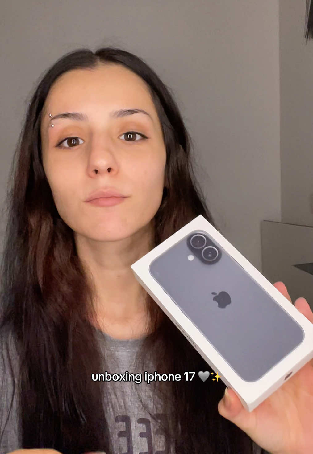 @inês