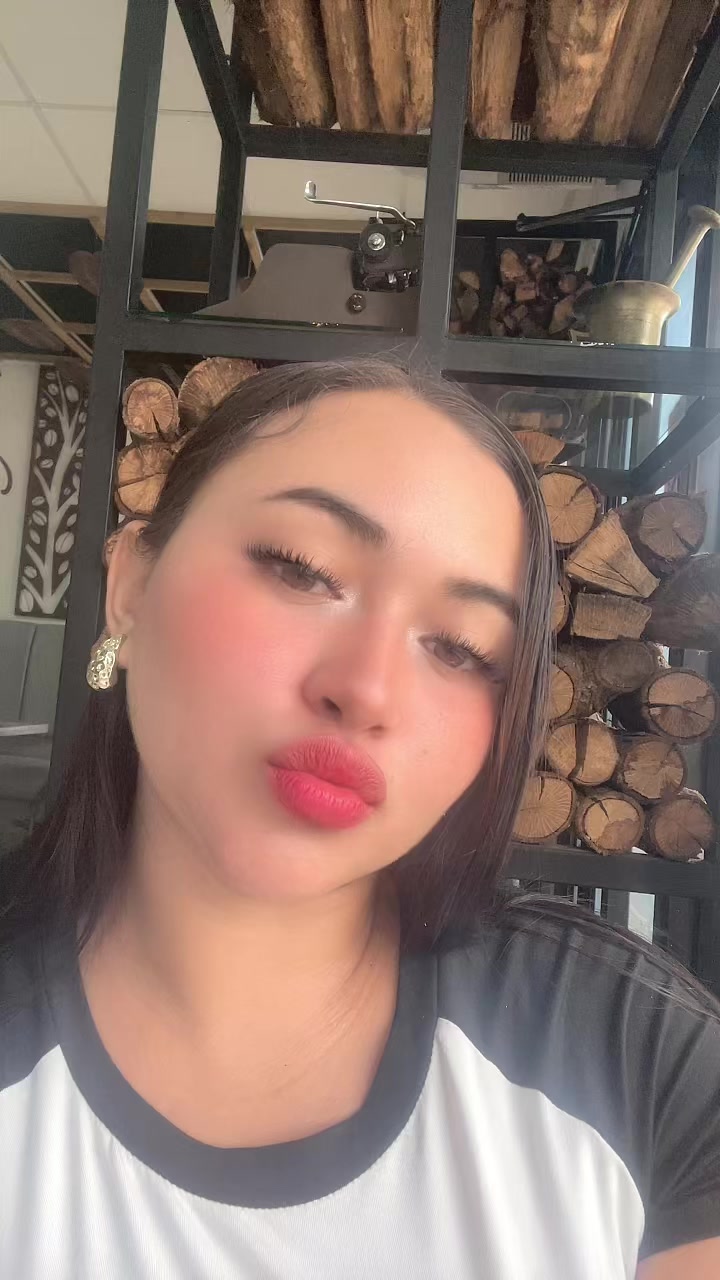 @Yenny Posas💋