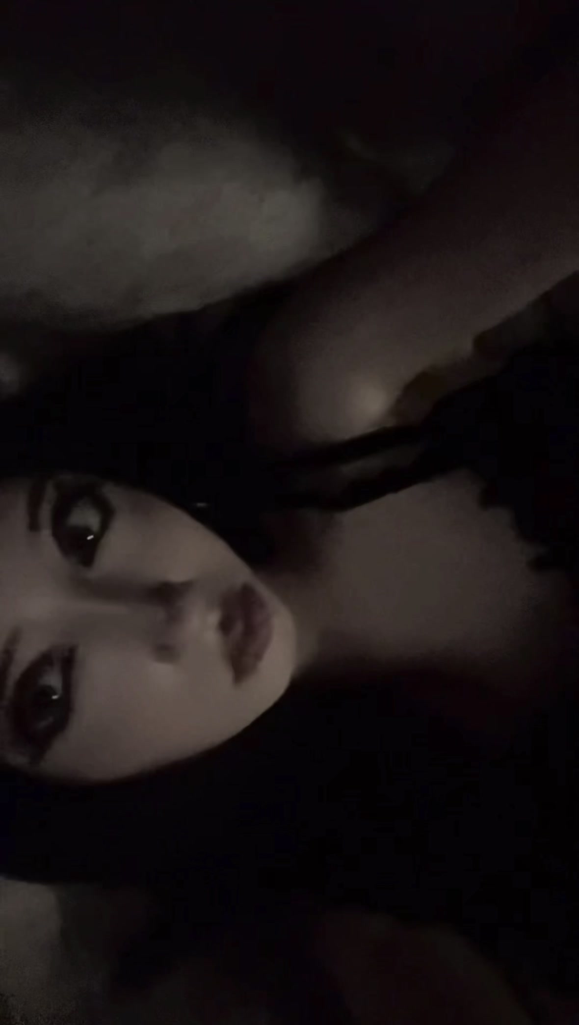 @𝖇𝖗𝖔𝖔𝖐𝖊🦇