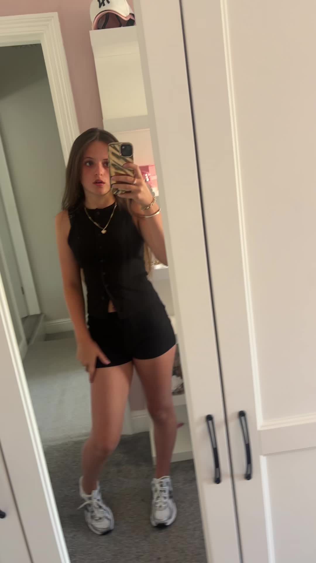 @ebony-rosemainx