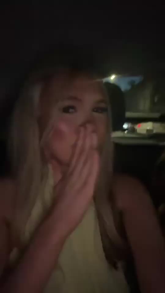@xkatienicholx