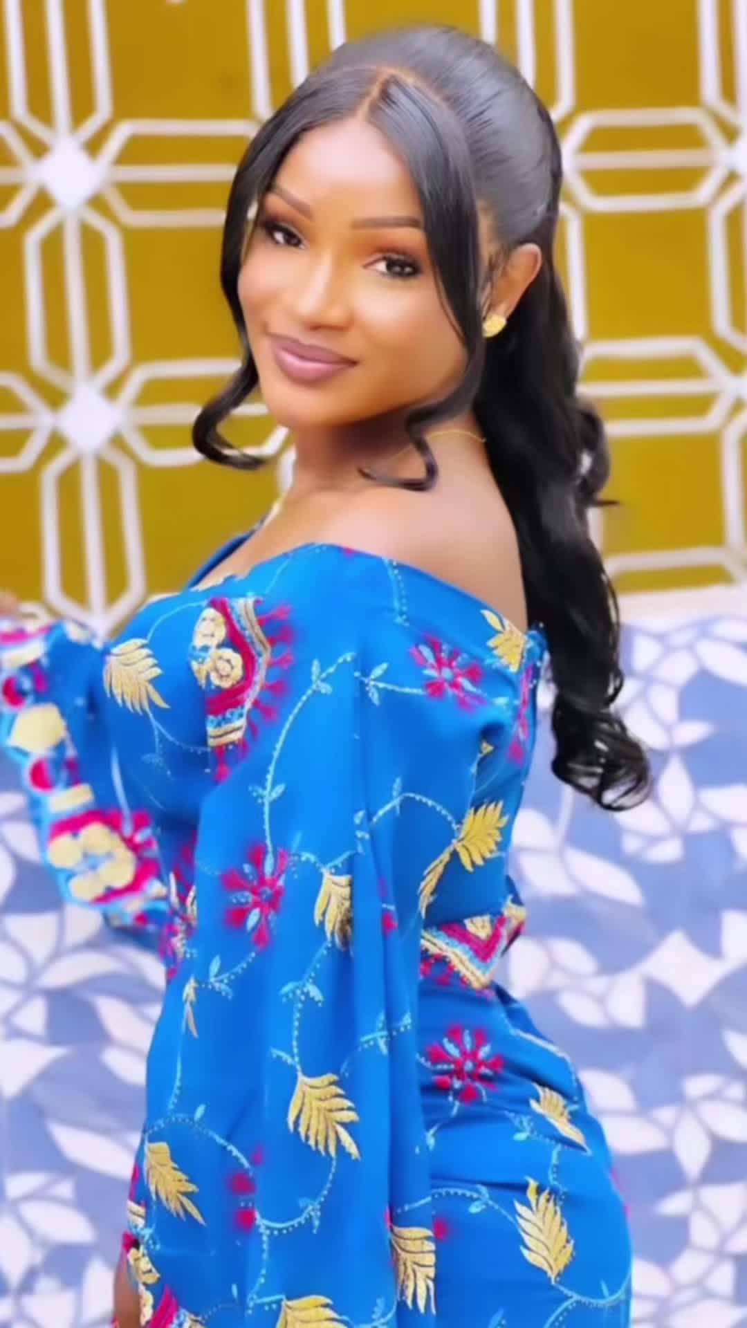 @DazzlNcarole1