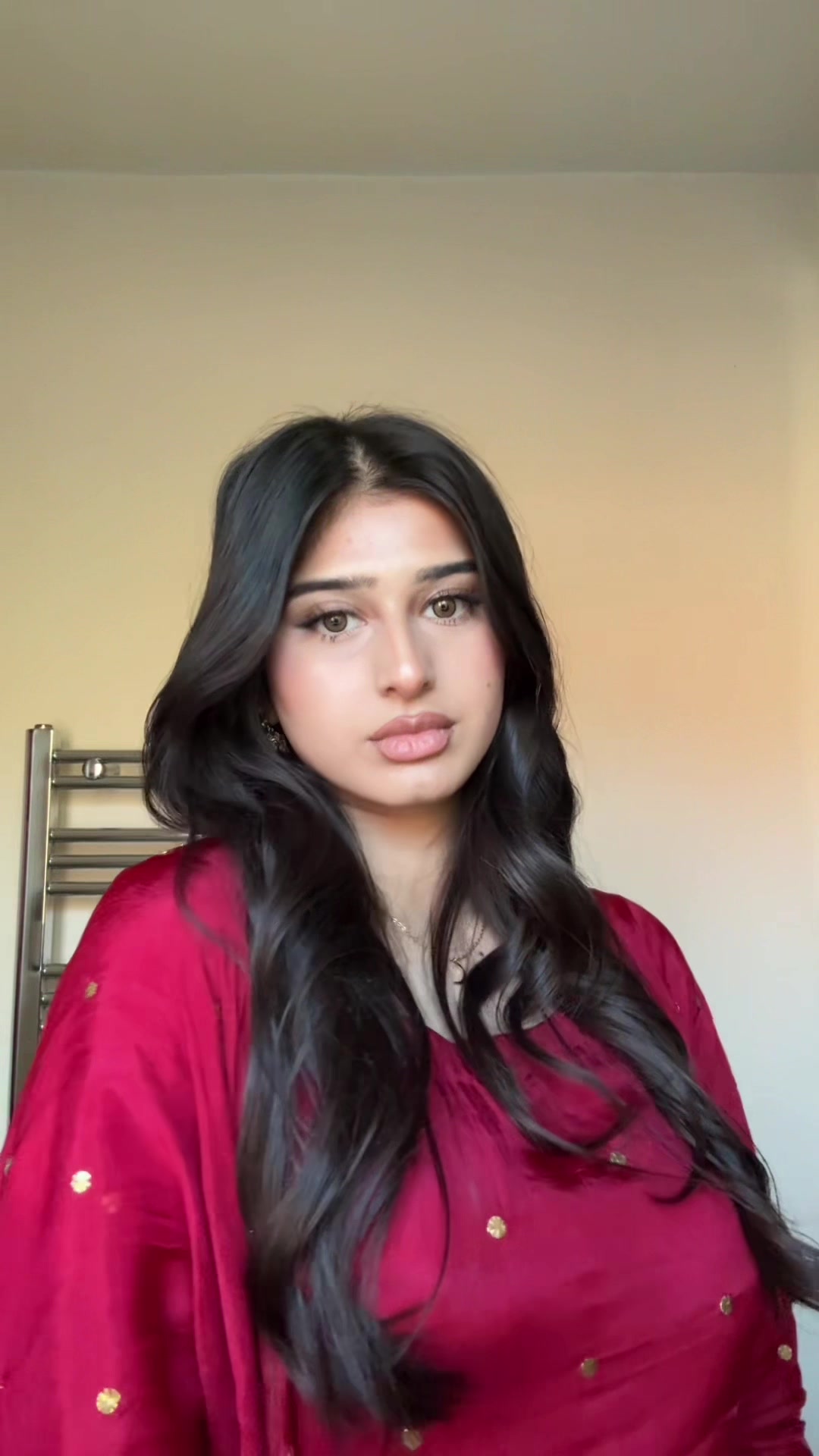 @looksbyrj