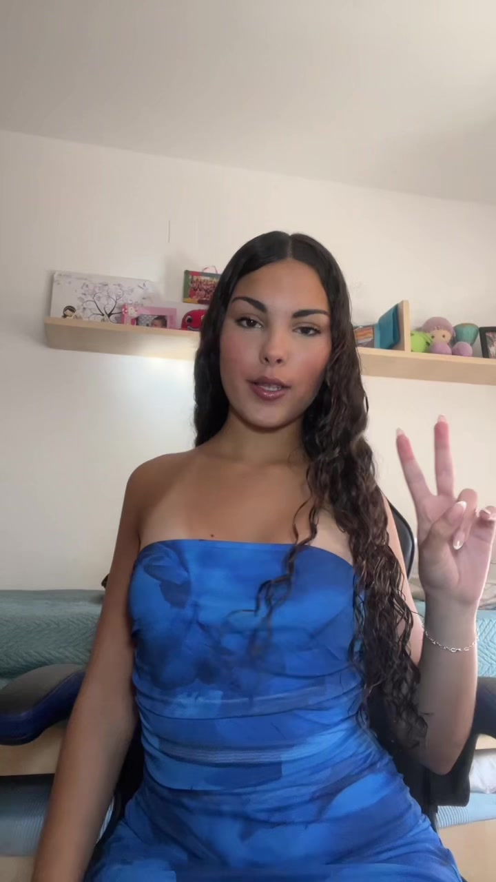 @Danielaa