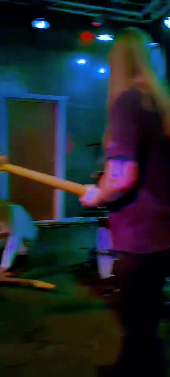 @SMELLS LIKE NIRVANA SE