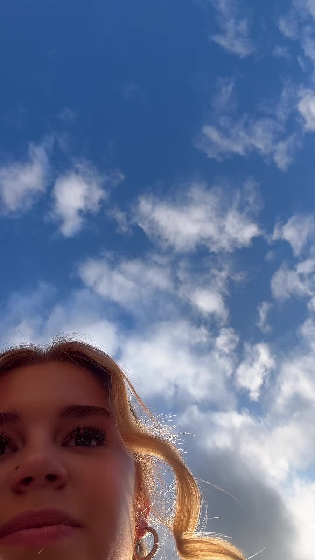@👁️