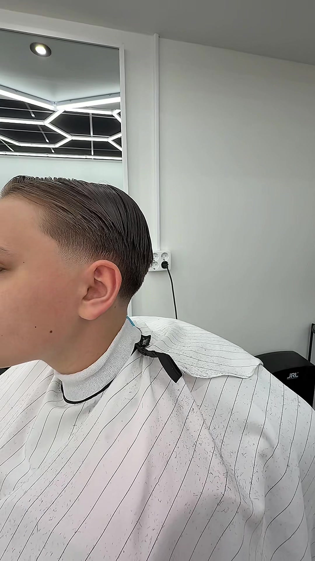 @DAMI.CUTZZZ AB