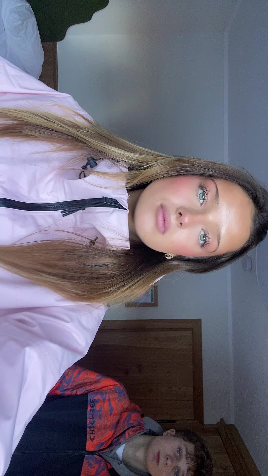 @Emma Skai
