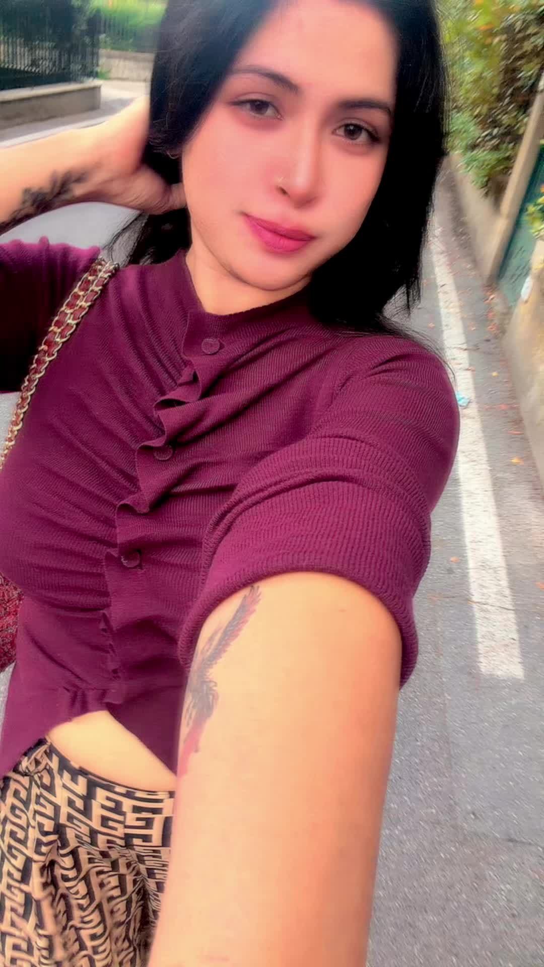 @Dinesha🤍🌼🦢