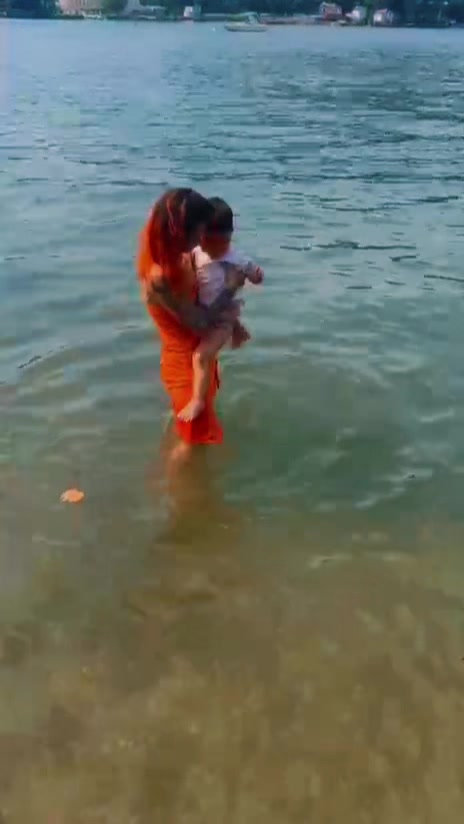 @AnaMaria18