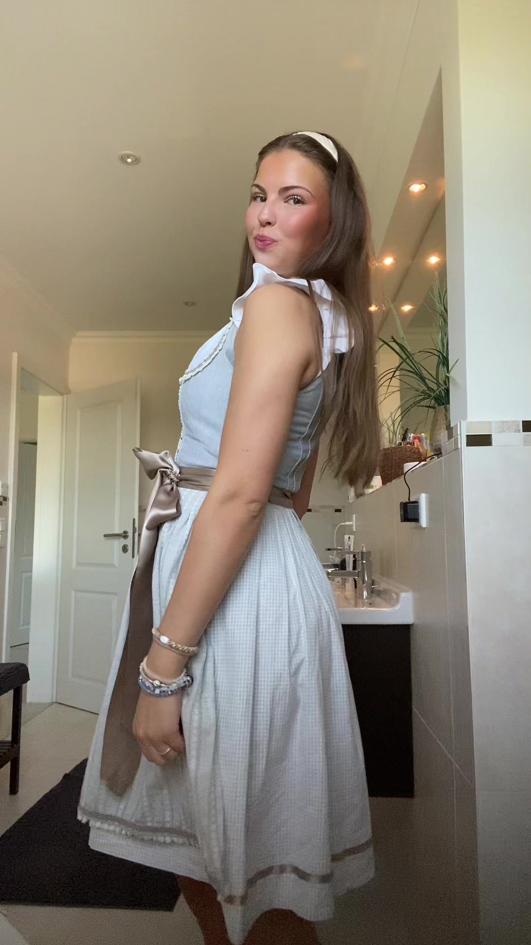 @Minii 🐝