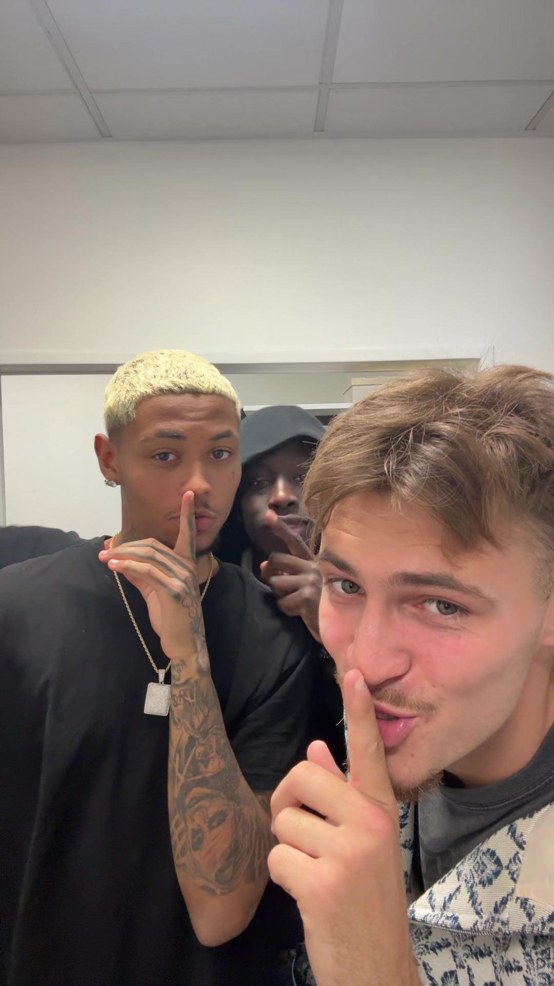 @MERO