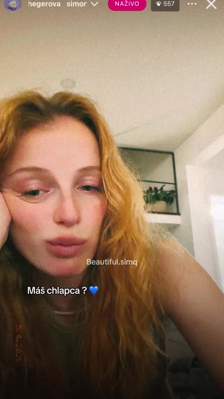 @𝒮𝒾𝓂𝒶.𝐹𝒶𝓃𝓅𝒶𝑔𝑒 🎀