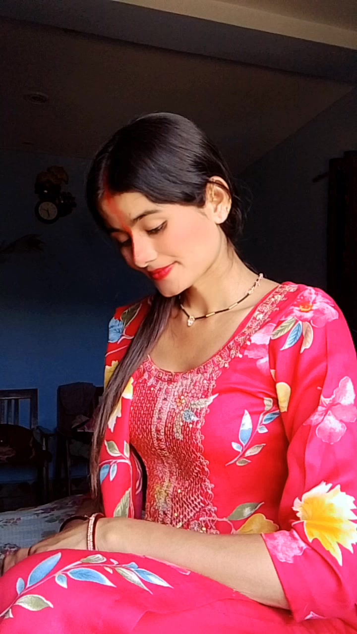 @@annu..♥️😘 Queen