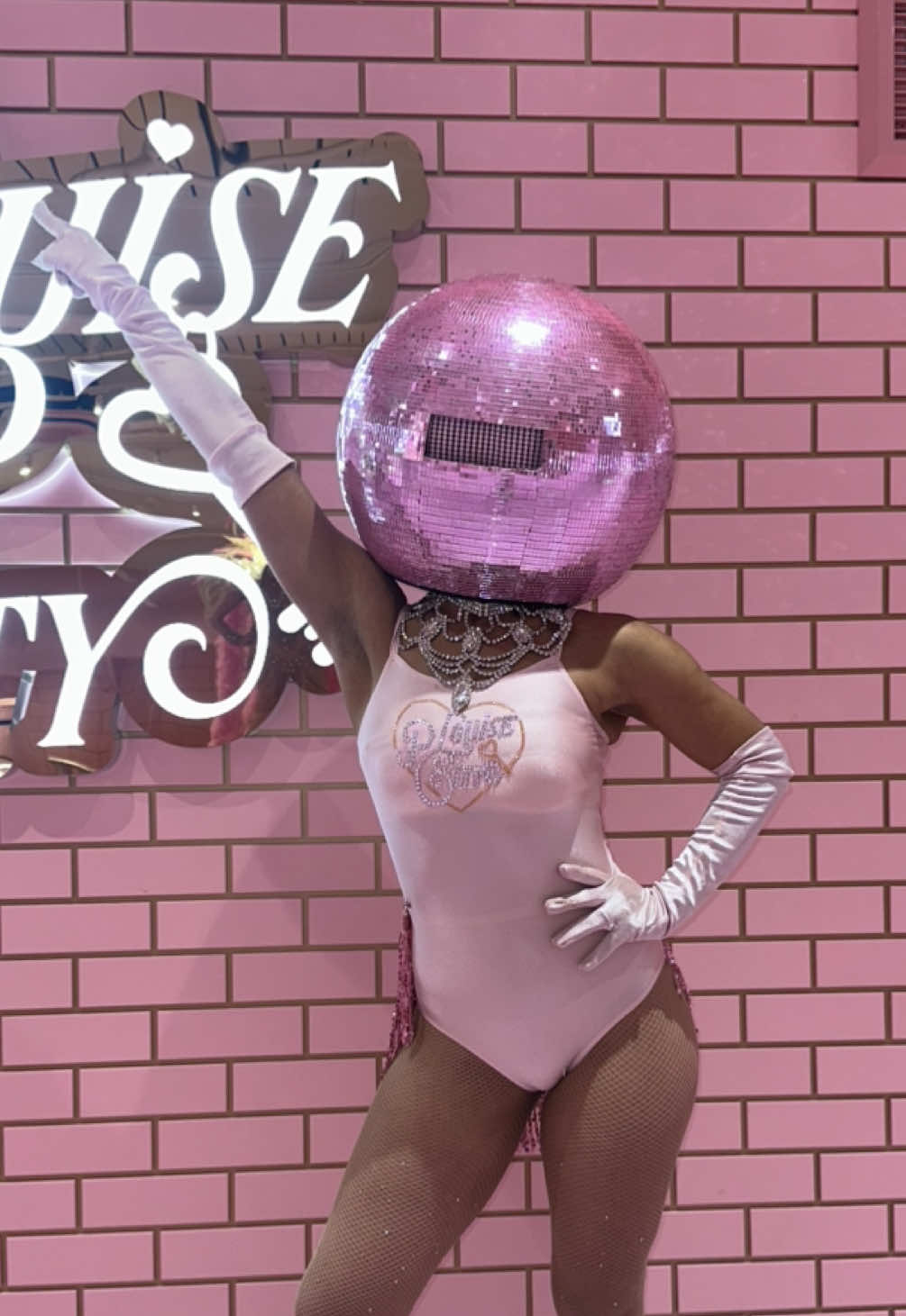 @discodancers_