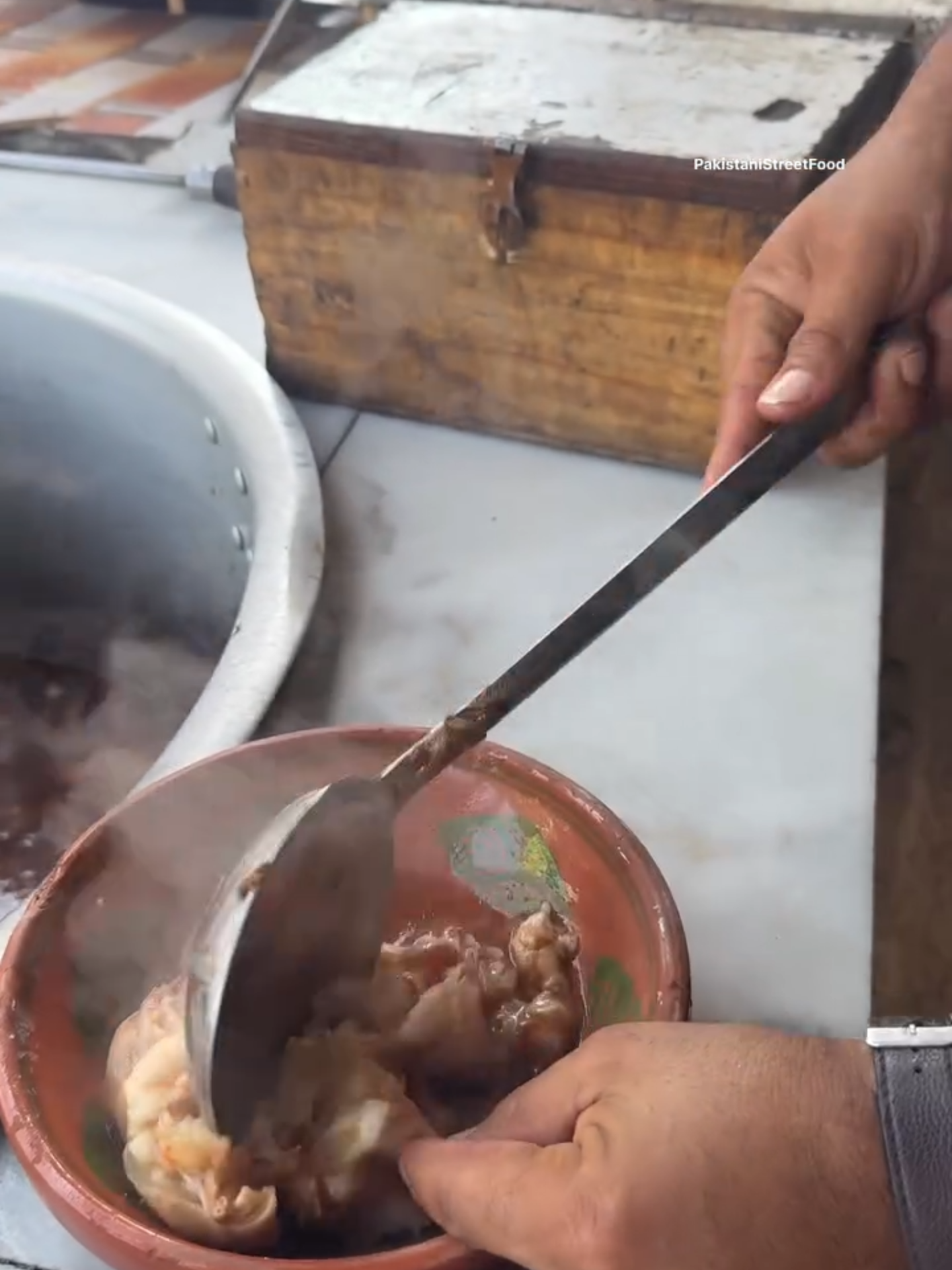 @wefoodiepk