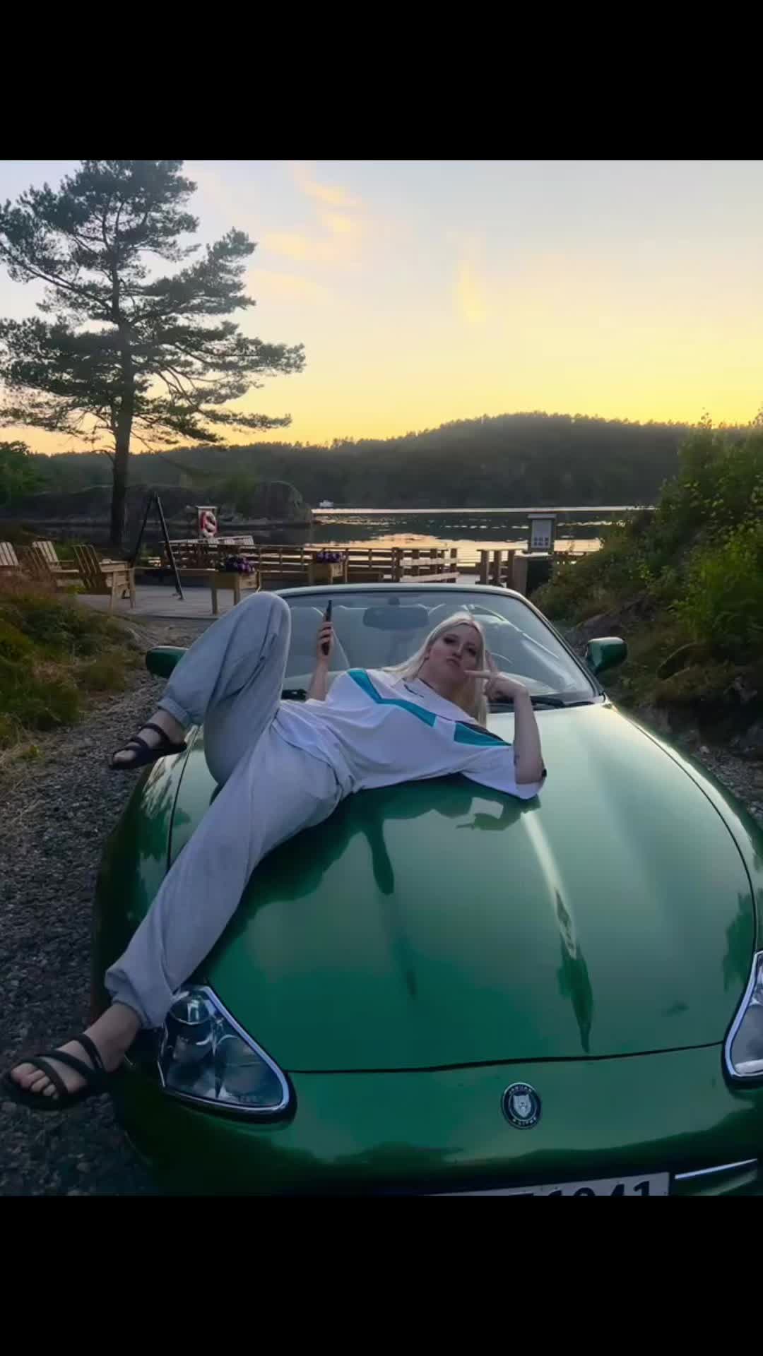 @Vikkzy