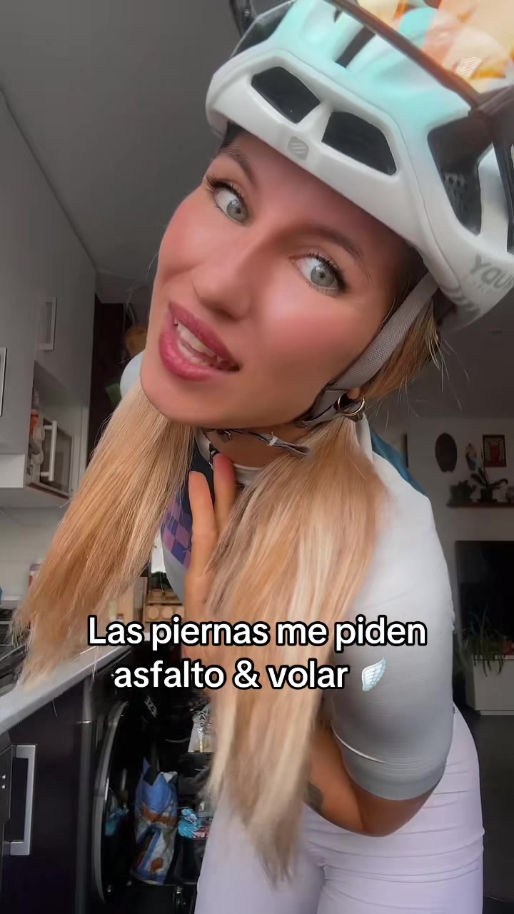 @Carla ✨
