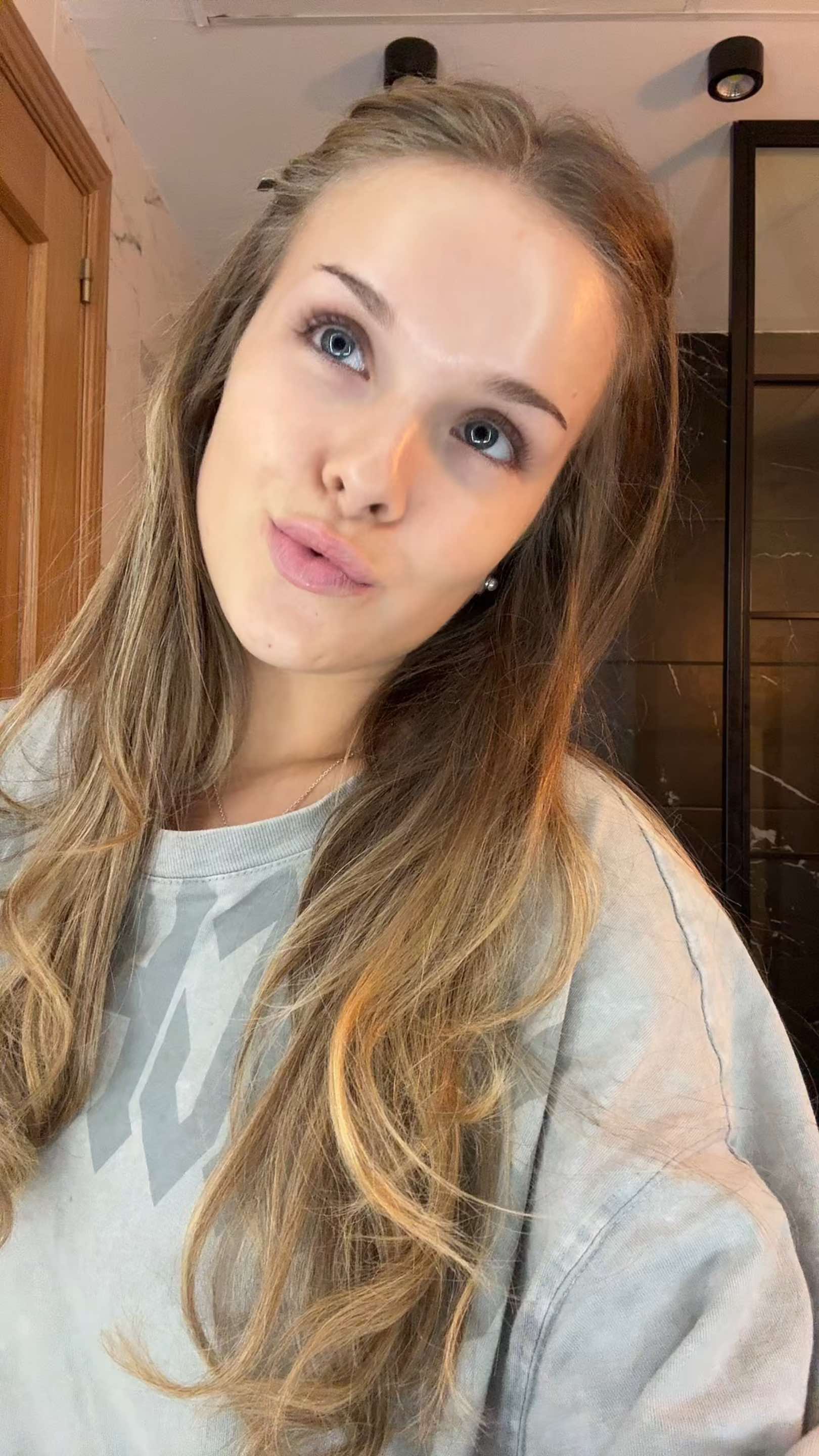 @aroa rodríguez 💋